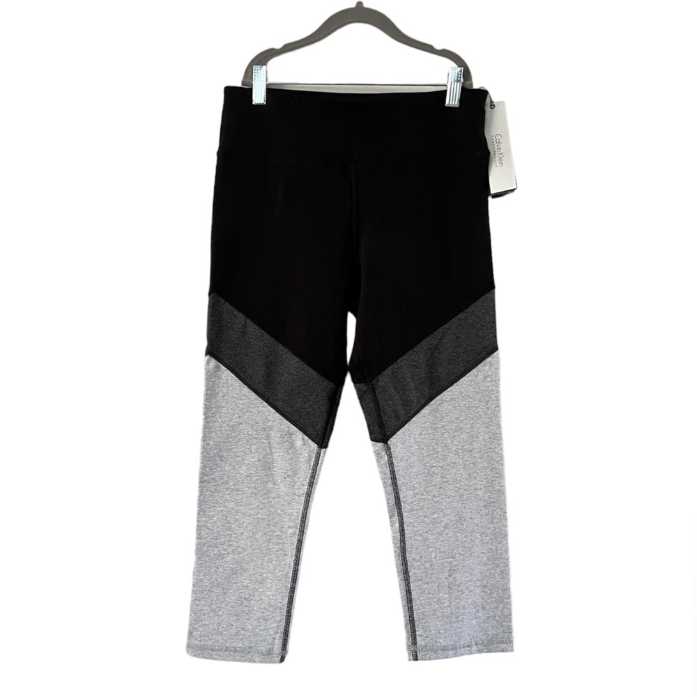 NWT Calvin Klein Performance Stretch Black and Gray 7/8 Leggings size Medium